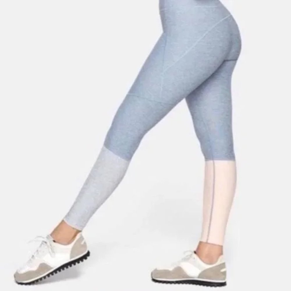 Outdoor Voices 7/8 Dipped Leggings - Picture 5 of 13